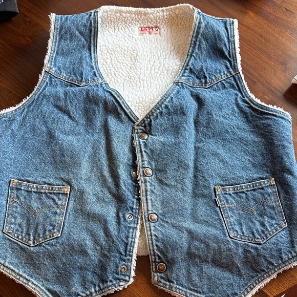 Levi's VINTAGE AND RARE - 70–80 Classic Blue Denim Vest with Sherpa Lining XL - Picture 1 of 10